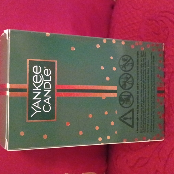 Yankee Candle NWT - Picture 2 of 6